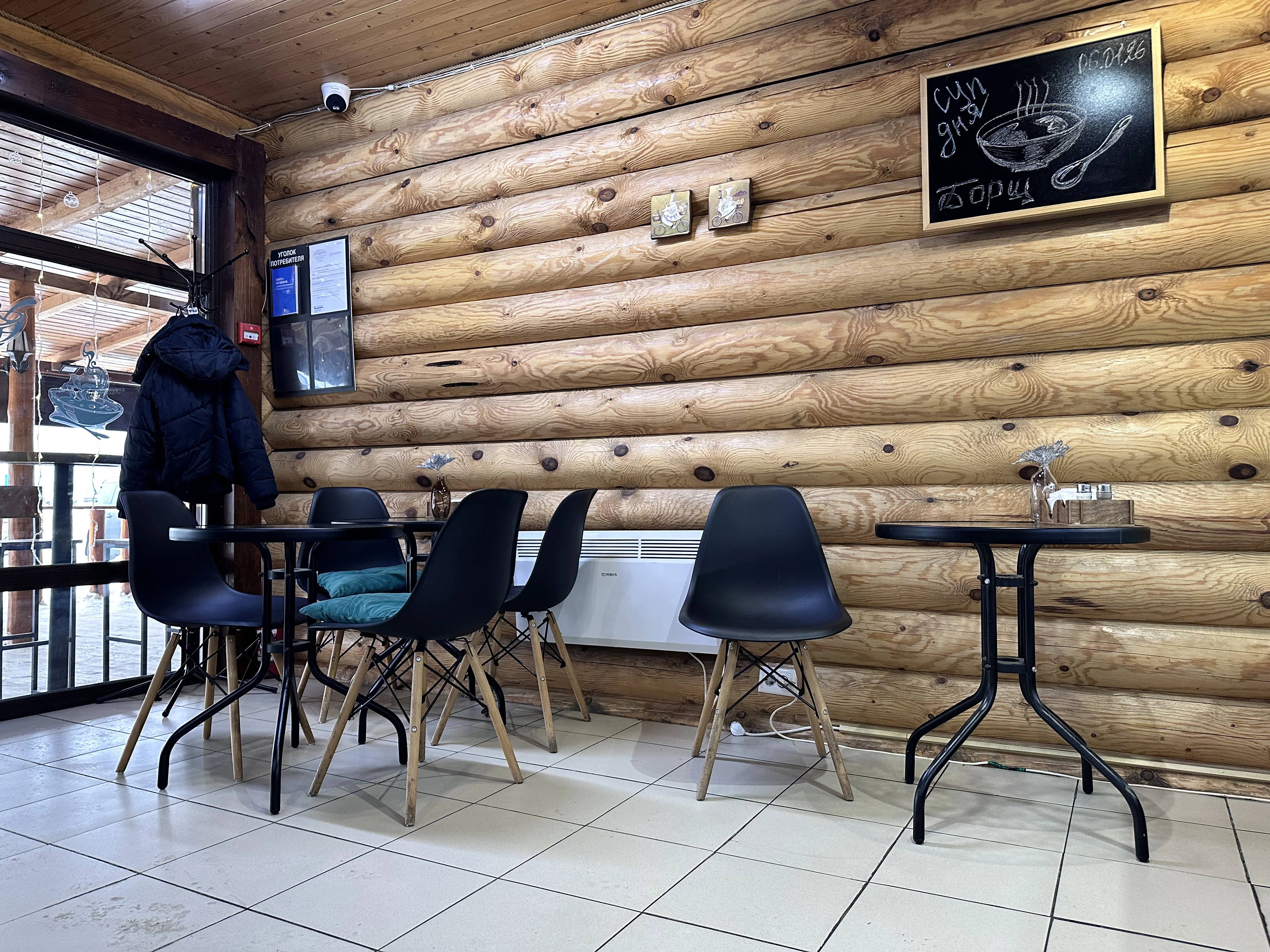 Интерьер кафе