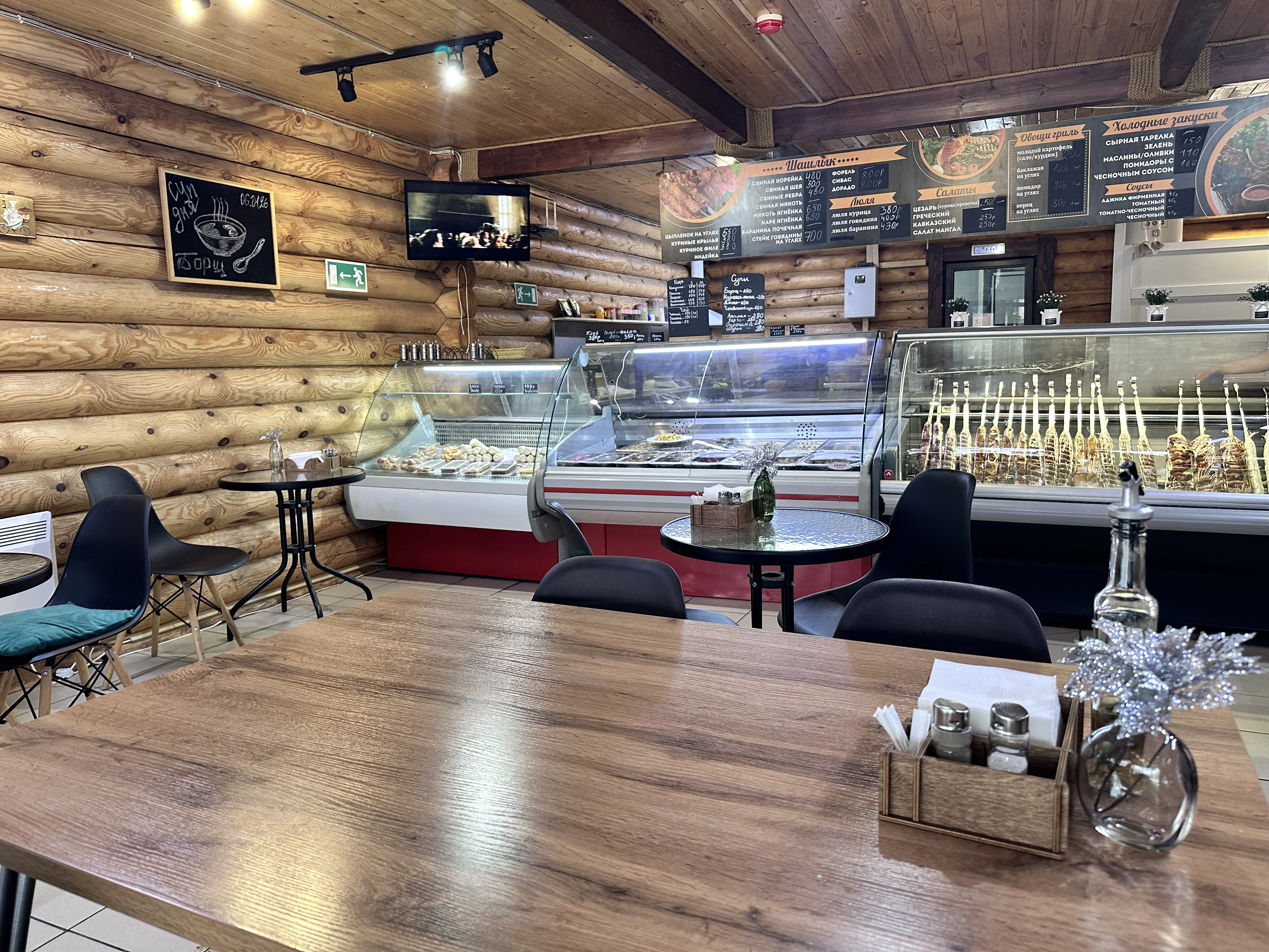 Интерьер кафе